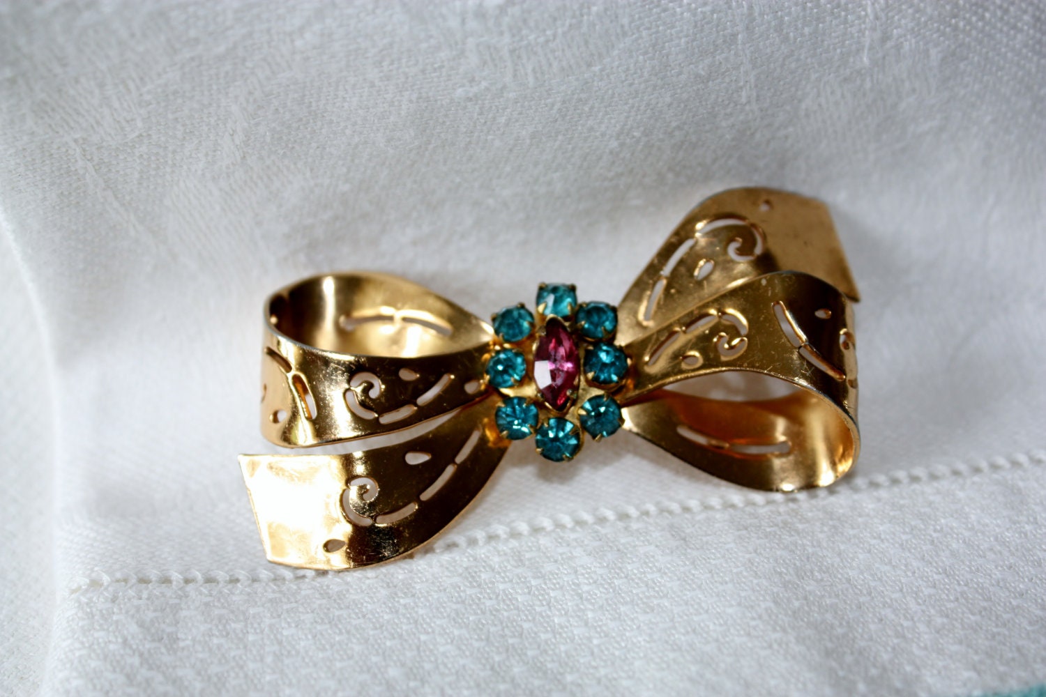 Vintage Coro Bow Pin Brooch Gold with Turquoise and Pink stones