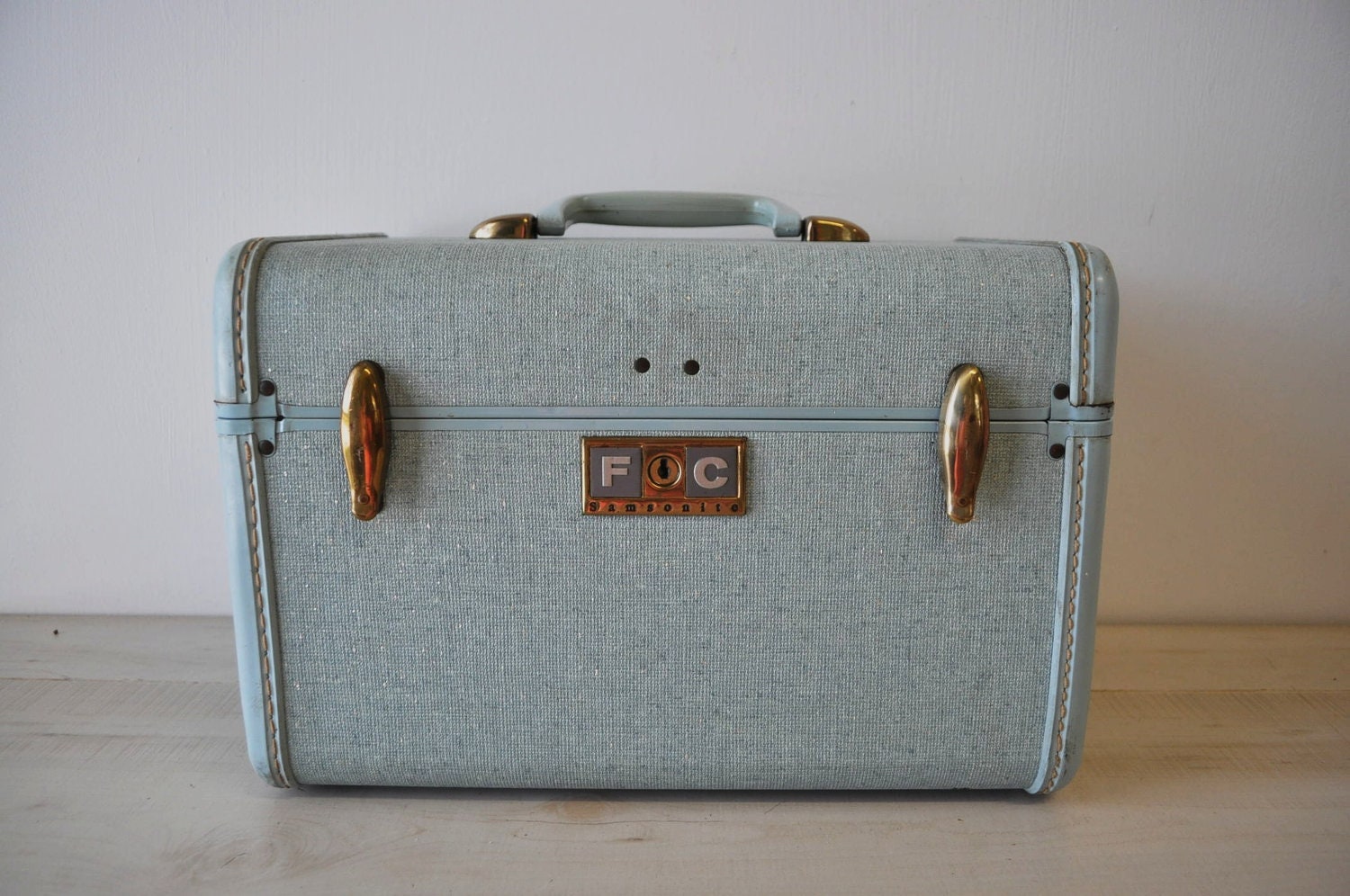 Vintage Cosmetic Travel Over Night turquoise Samsonite Suitcase