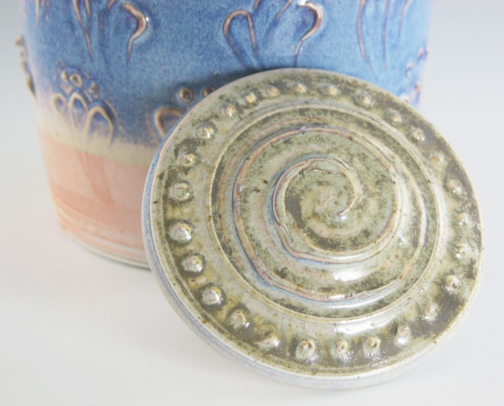 Waterfall blue jar