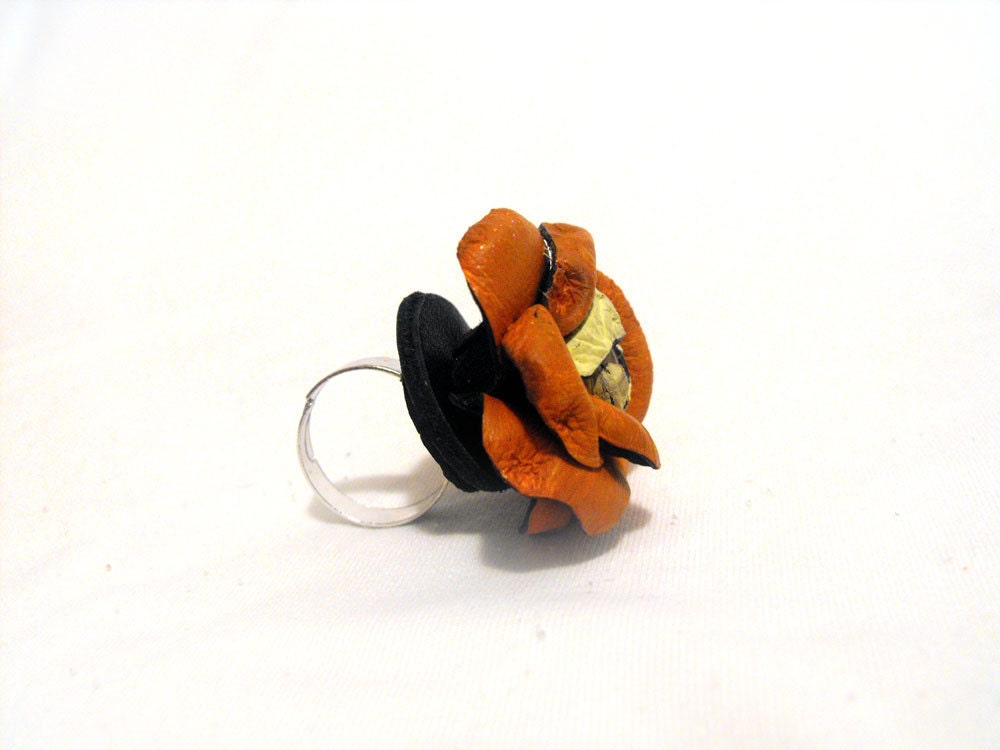 30% OFF SALELeather rose ring