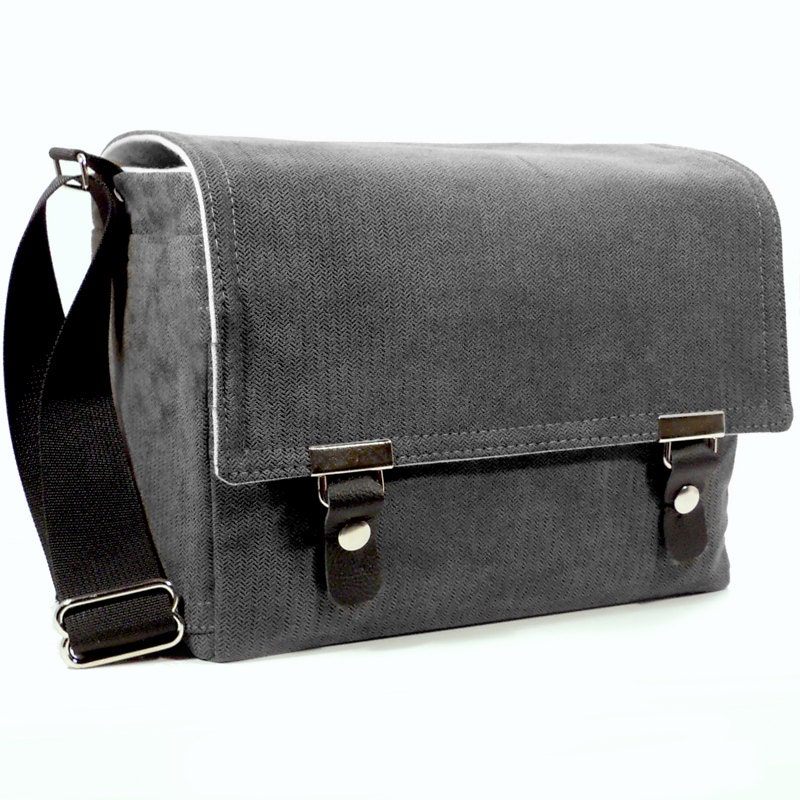 Camera messenger bag - medium - medium gray herringbone