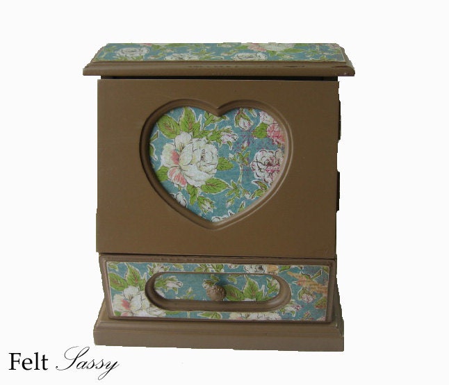 Refurbished Jewelry Box Small - Country Love - by FeltSassy