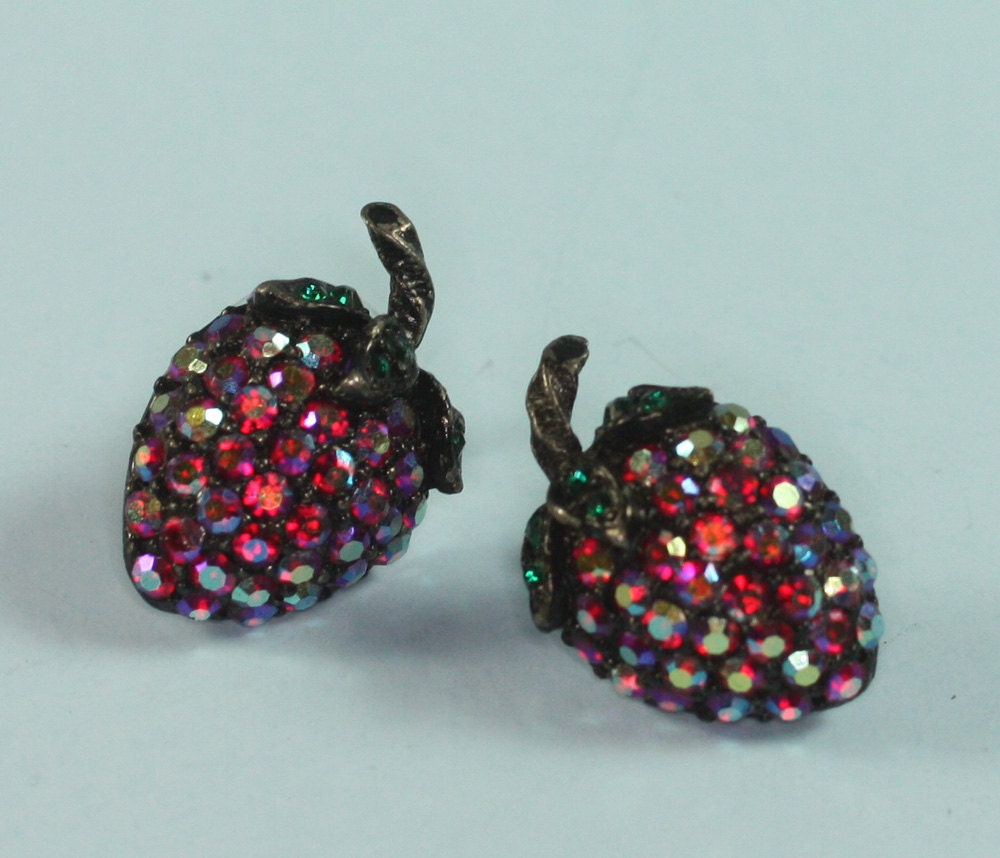 Vintage Earrings Strawberries AB Rhinestones Weiss TLC