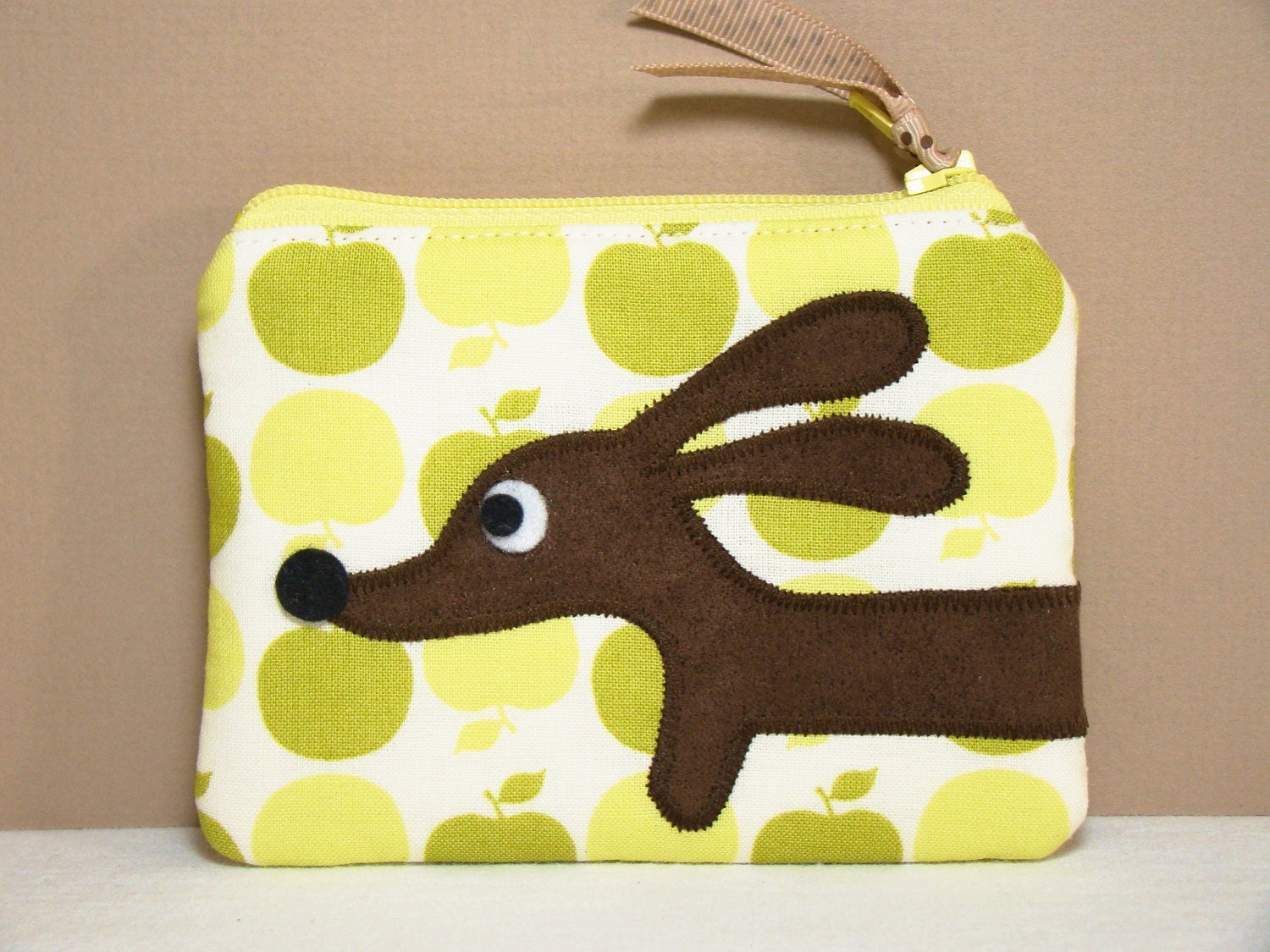 Dachshund Coin Purse - Doxie Green Apple Delight Wiener Dog Purse Chartreuse Cream