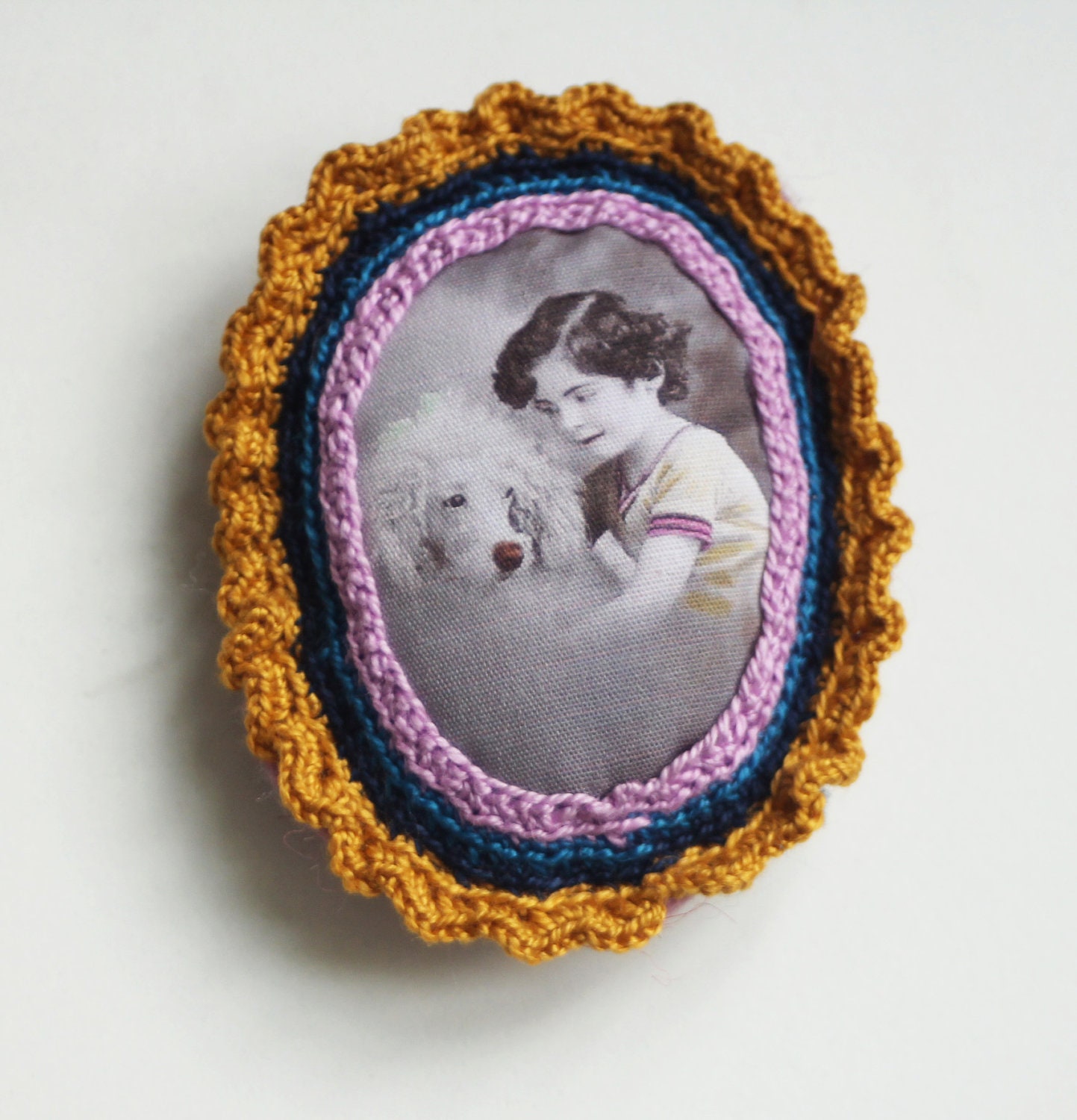 Doggy love brooch
