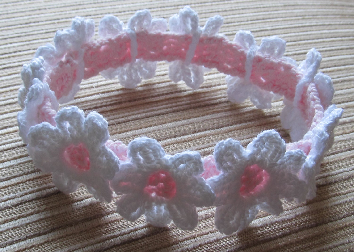 Number 59 Crochet Pattern Baby Headband With White Daisies in sizes 0-3, 3-6, 6-12 Months
