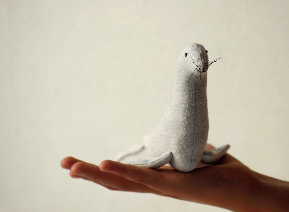 Seal. Soft sculpture - adatine