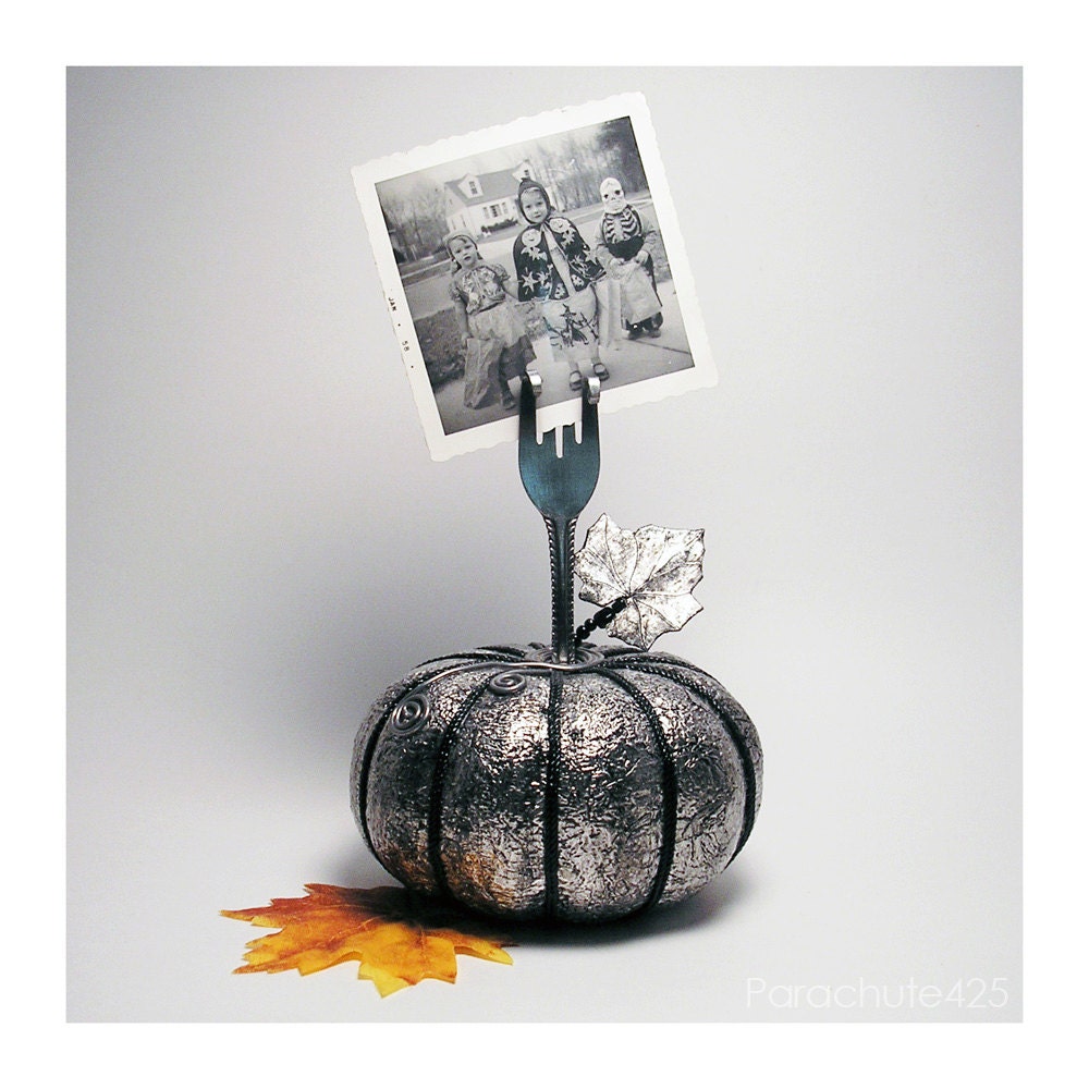 Silver Pumpkin Recycled Fork Card holder, photo holder, Halloween, Fall, Thanksgiving, hostess gift