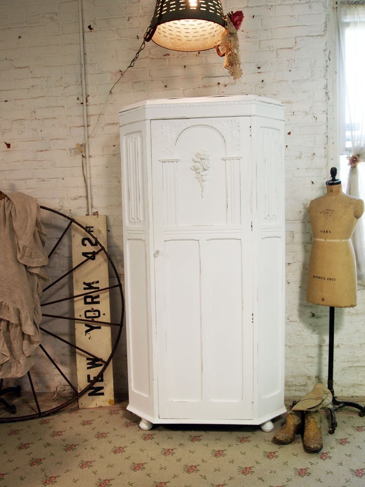 RESERVE AMANDA Painted Cottage Chic Shabby White Antique Armoire AM256
