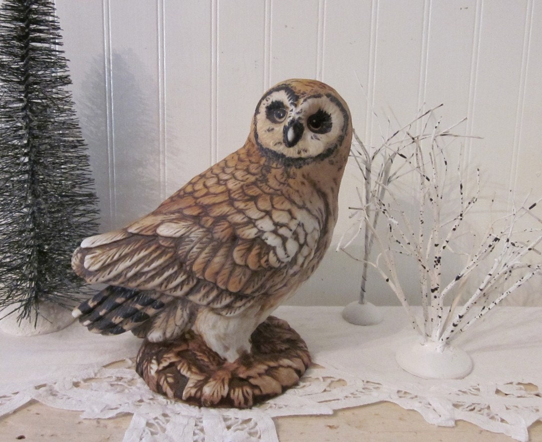 vintage Owl Statue, Large Woodland Barred or Spotted Owl.  Brown, Black Cream
