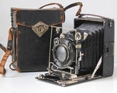 1920s Camera/ Bee Bee/ Burleigh Brooks