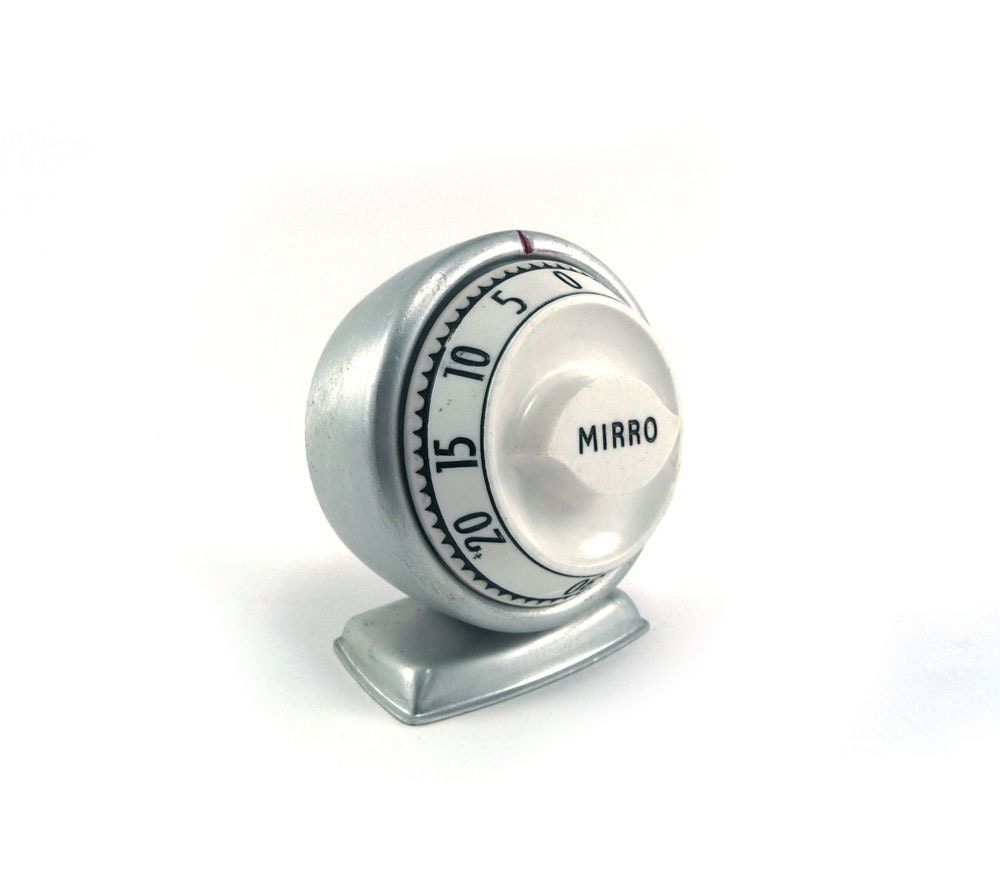 Aluminum kitchen timer - vintage mid century Mirro 60 minute black white silver timer