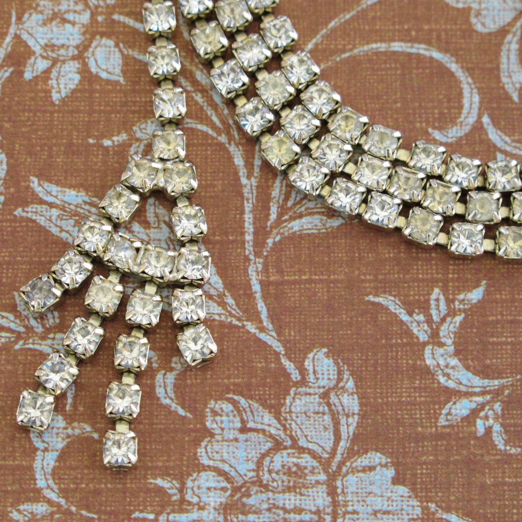 Vintage Rhinestone Belt ... Clear Single Strand