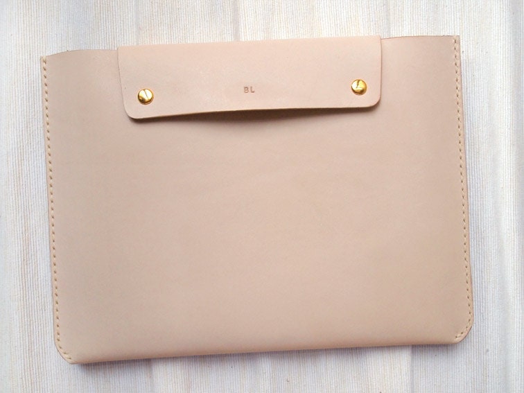 Personalized iPad3/ iPad2 / iPad Case - Leather - Hand Stitched - Nude - BP
