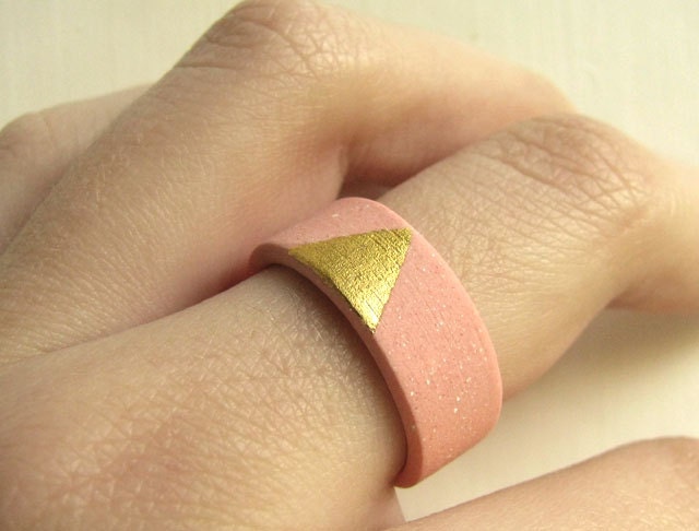Gilded Jewelry - Gold and Pink Porcelain Sunset Ring - Size 7.5 - Size P