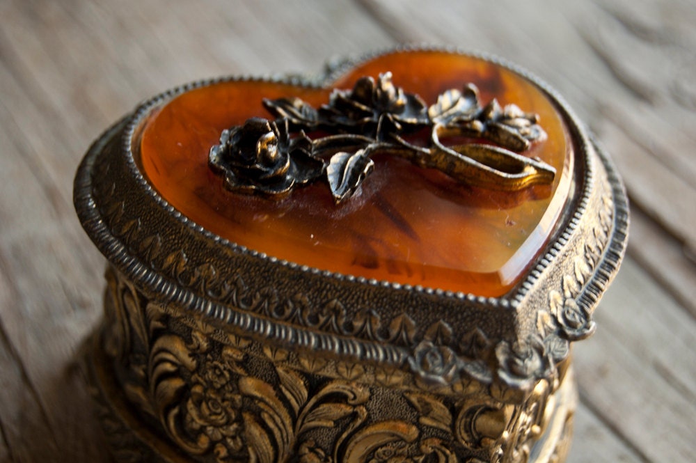Vintage Jewelry Box - Gold Heart with Flowers - Victorian