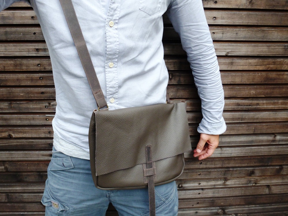 Leather pouch/messenger bag/satchel in brown(mousse) with waxed brown leather strap COLLECTION UNISEX