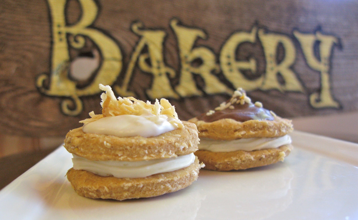 Wild West Woofie Pies, Gluten Free,Wheat, Corn and Soy free,Vanilla and Carob, for Doggies