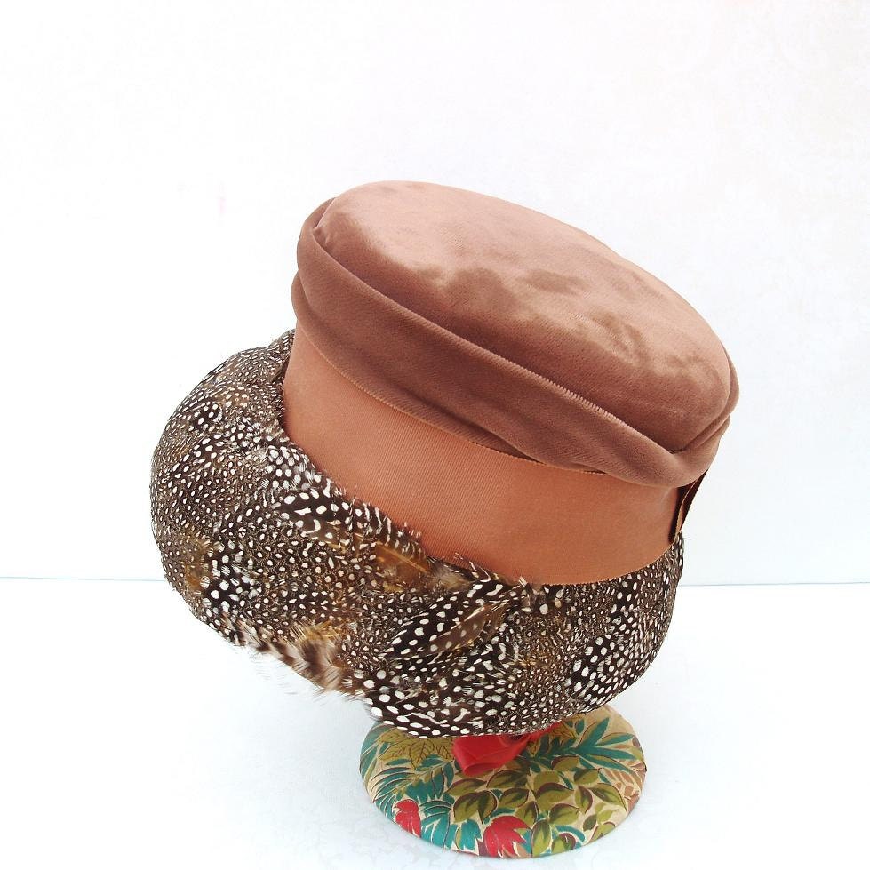 1940s Ladies Hat Feather Hats Vintage Ladies Cloche Fall Fashion Chapeau