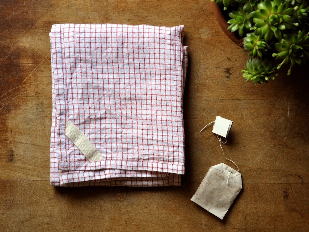 DISH TOWEL - linen red check