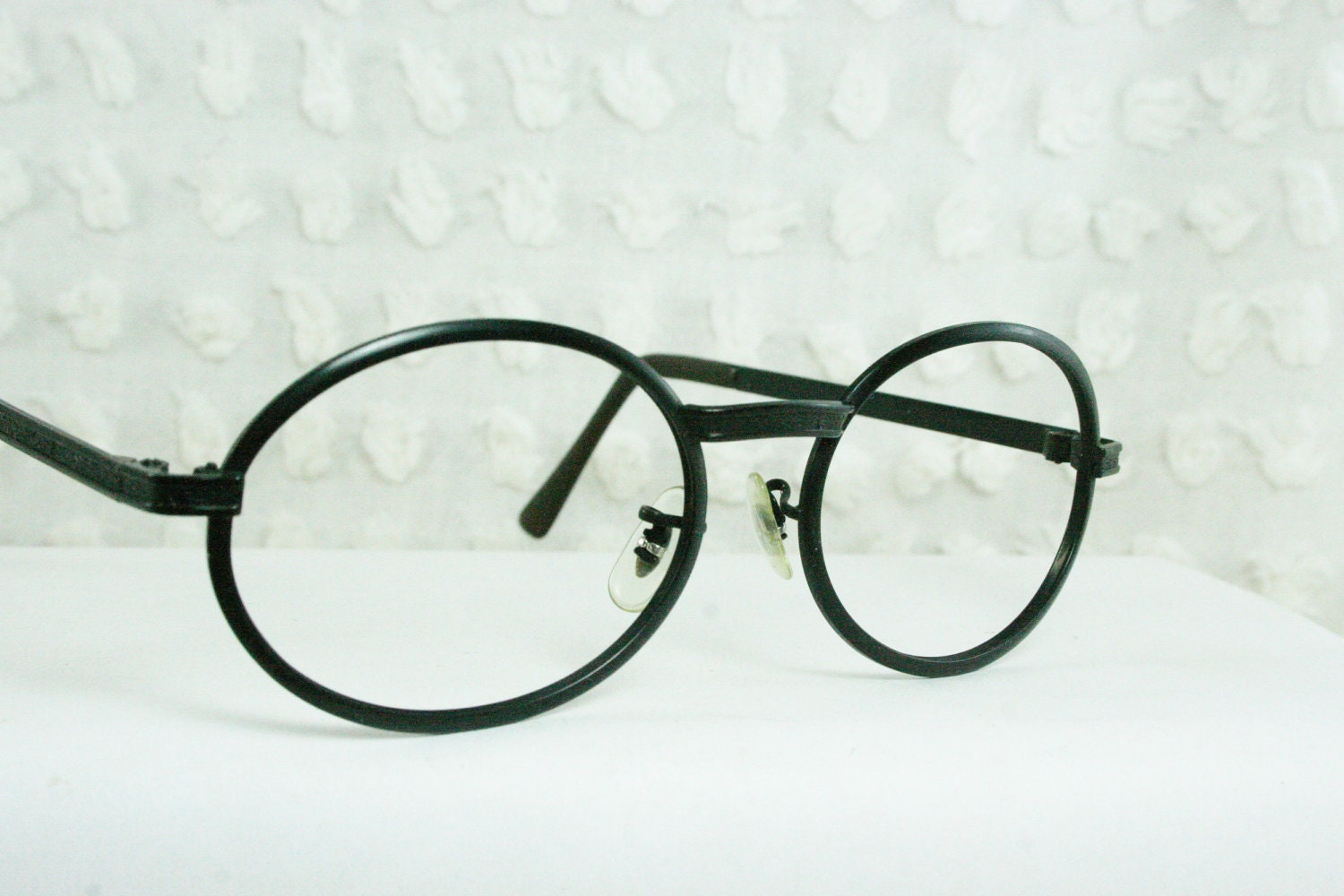 Vintage 80s Glasses 1970's Oval Eyeglasses Black Metal Satin Oval Optical Frame Unisex 48/24 Raybert Optical Frame