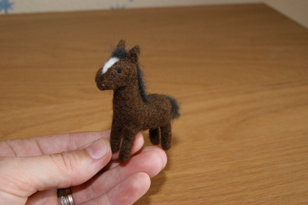 Felted horse, needle felted horse, natural wool gift, brown horse, horse miniature