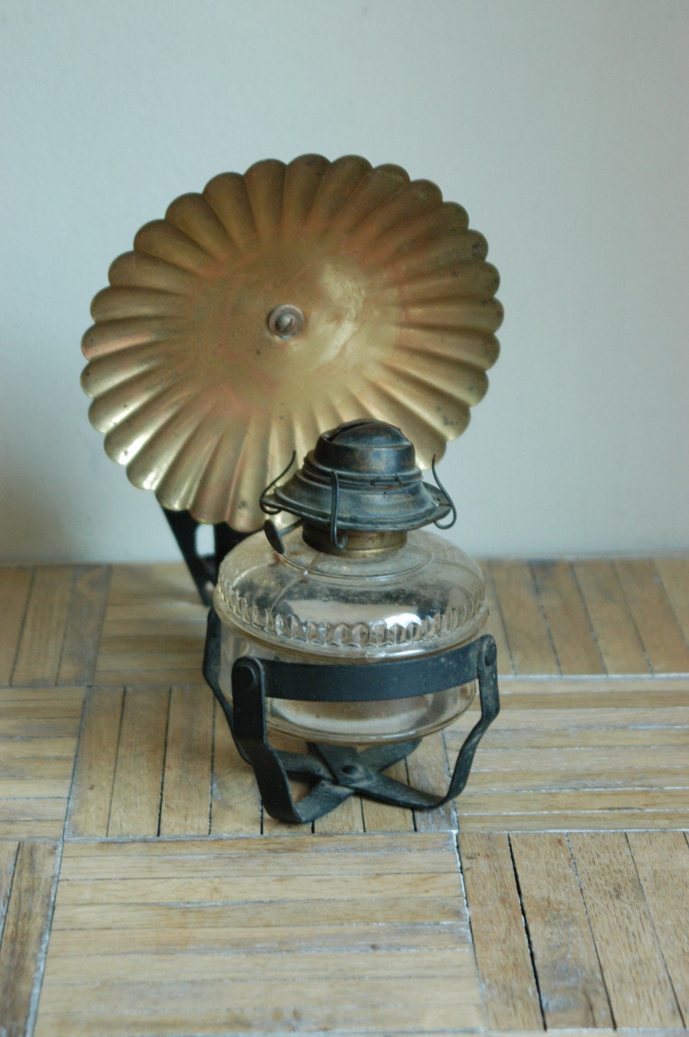 Vintage Wall Mount Oil Lamp With Brass Reflector