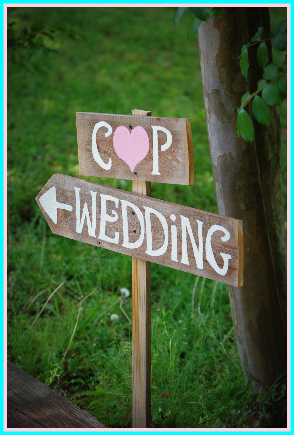 Pointing Wedding Sign LARGE FONT Wood Wedding Sign. Personaizled Reception Decorations. Outdoor Wedding Decor