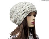 Beige slouchy hat