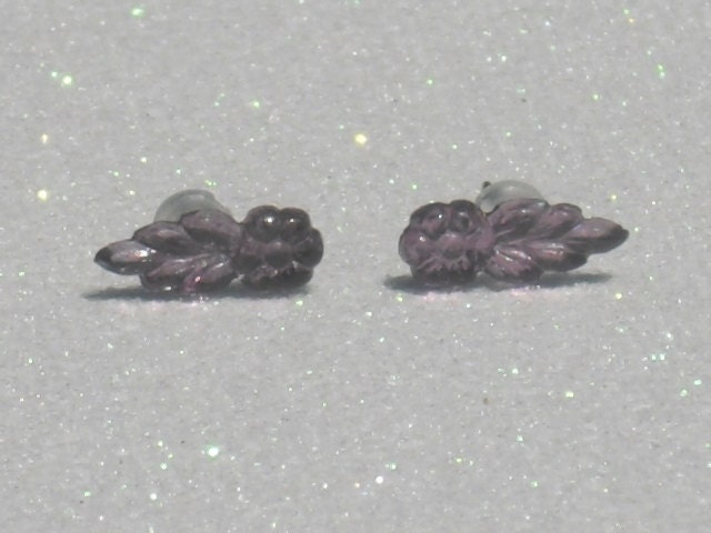 Vintage Grape Floral Wreath Stud Earrings