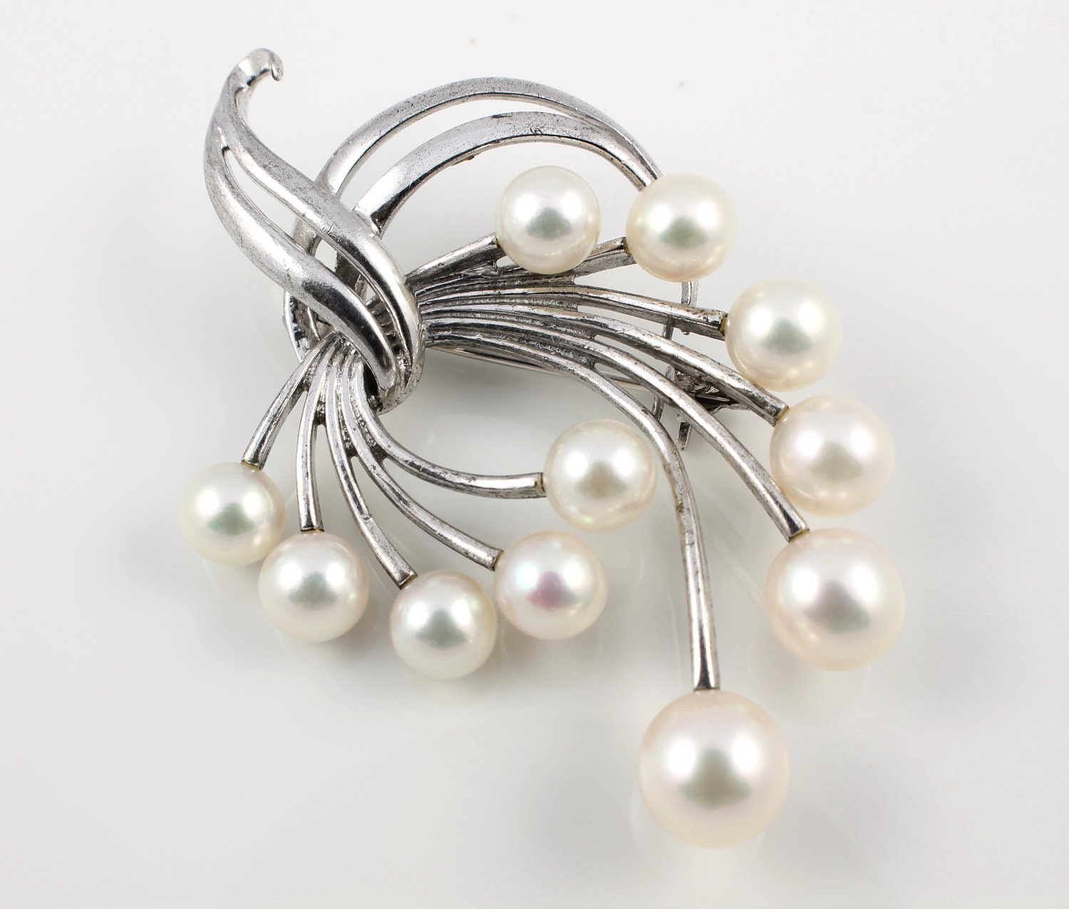 Authentic Mikimoto Pearl brooch Sterling silver