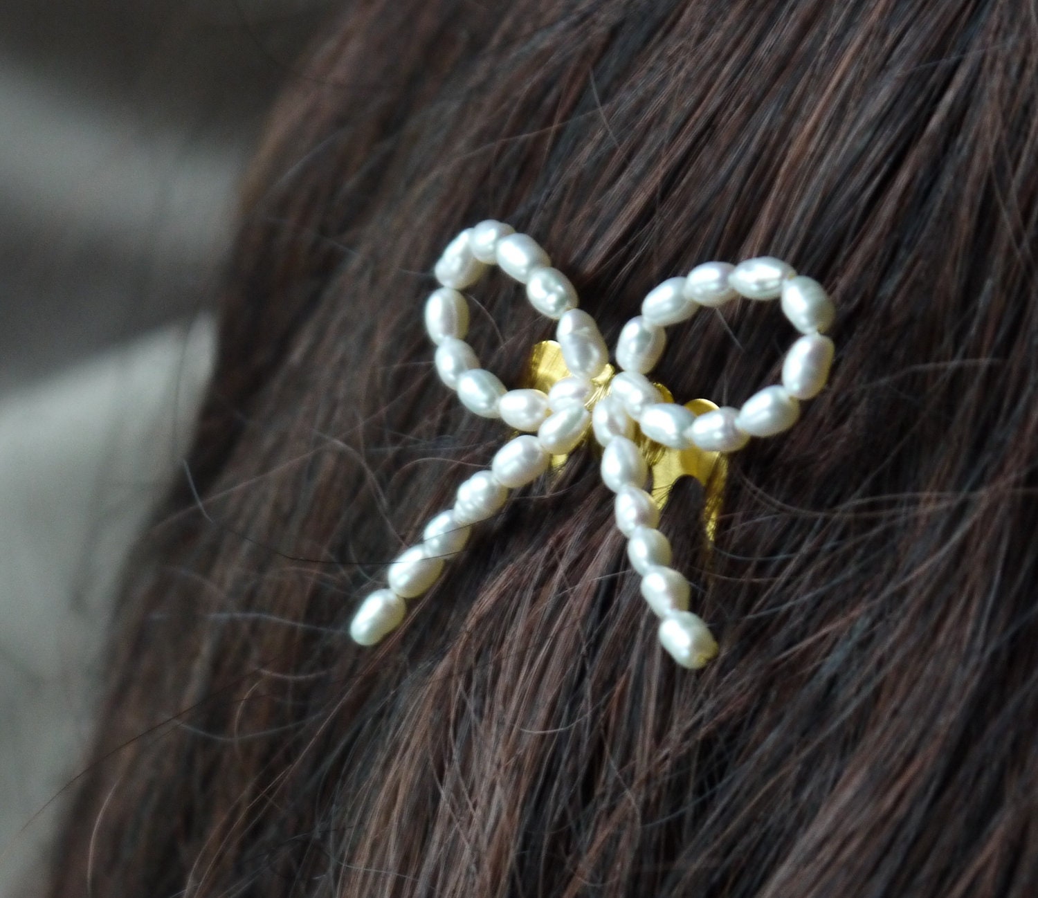 ivory pearl bow gold comb freshwater pearls on a gold hair comb slide clip for cute vintage style