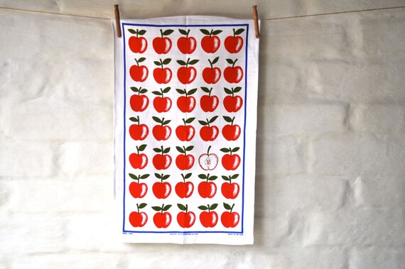 Red Apples graphic 1970's Vintage Retro Linen Tea Towel Kitchen