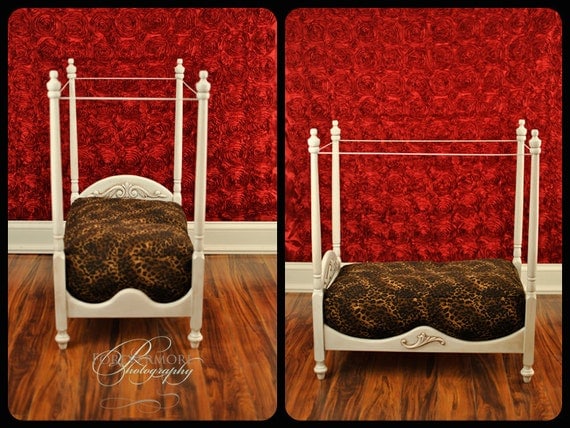 Items similar to Victorian Style Canopy Bed on Etsy