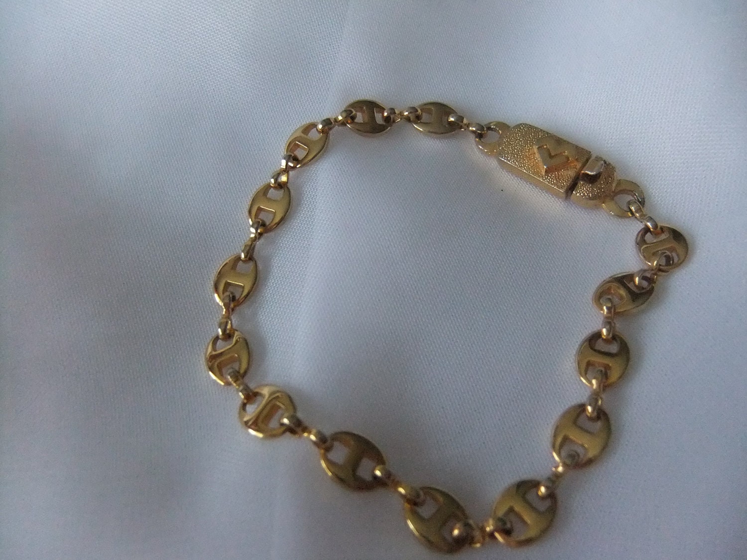 Vintage Gucci style link gold tone bracelet by