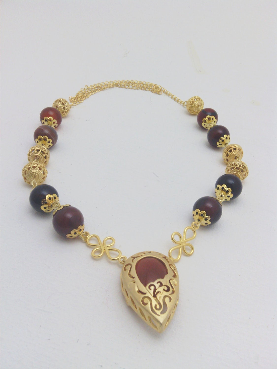 Brown  natural stone necklace, Agate.