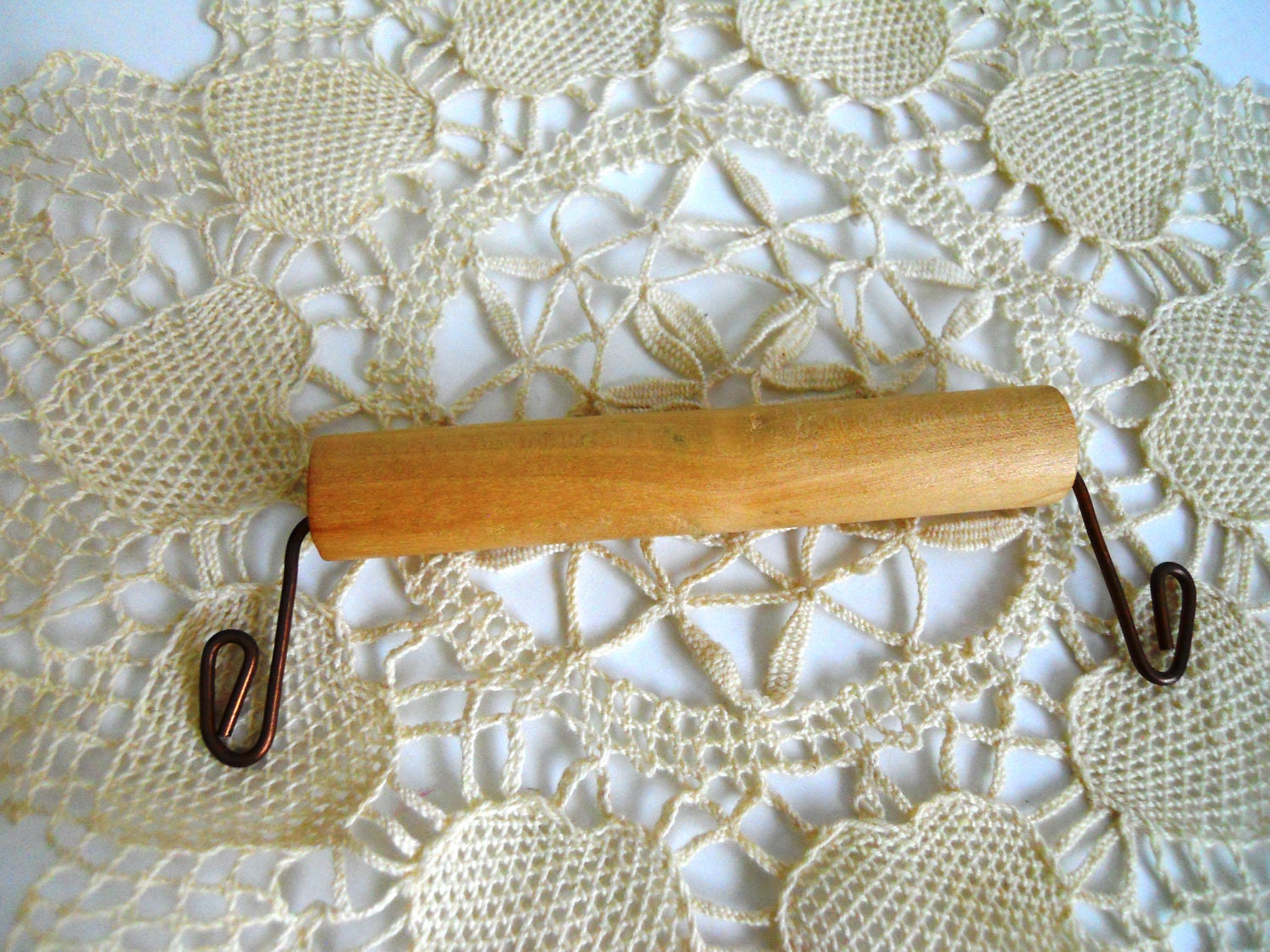 Remember When Department Stores Used These. Wood Handles. Set of 4.