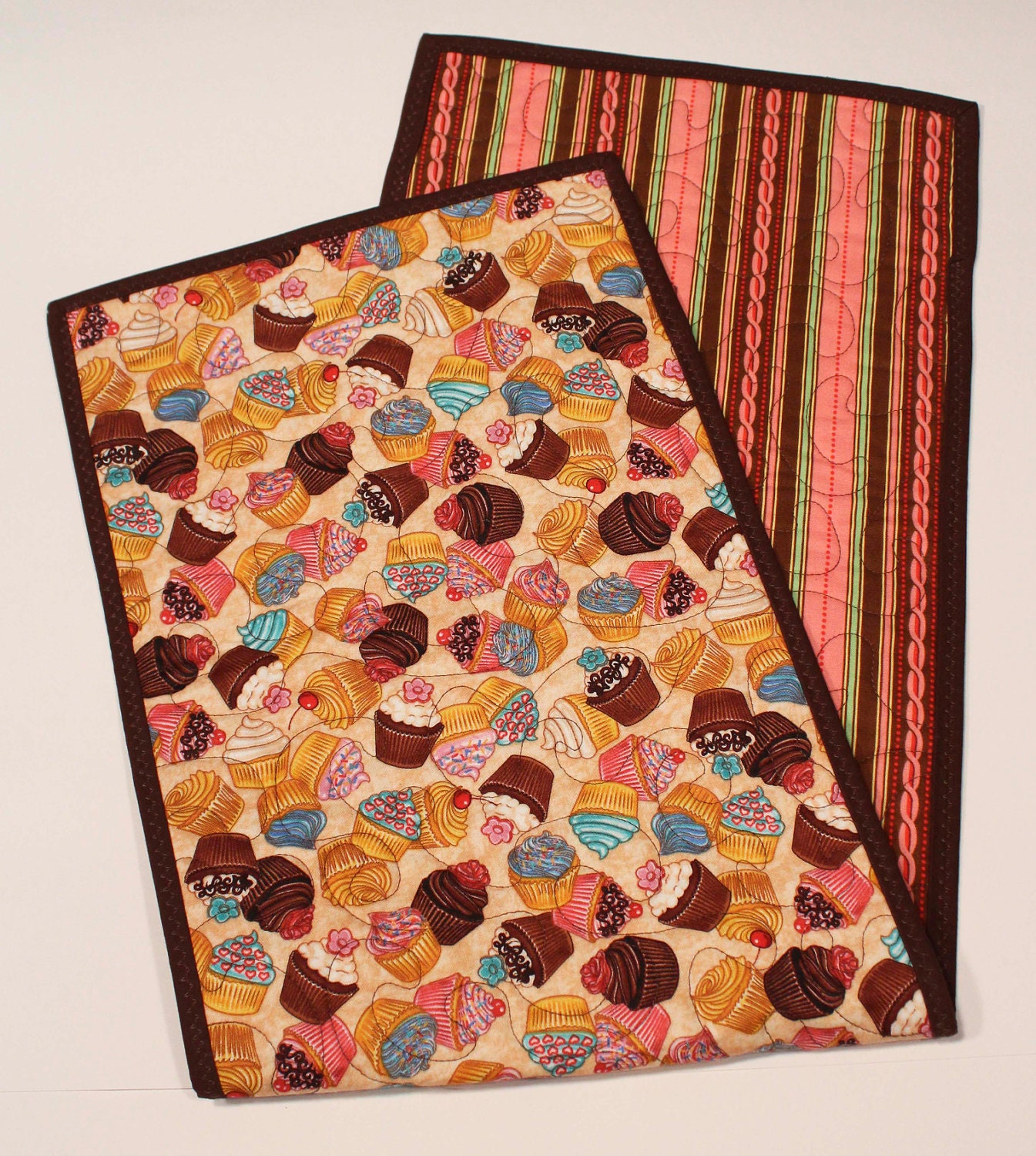 Cupcakes Table Runner