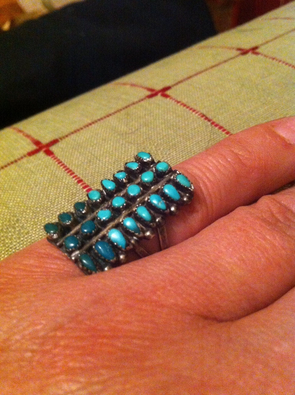 Zuni Pettipoint Vintage Sterling and Turquoise Ring : Size 5 1/4