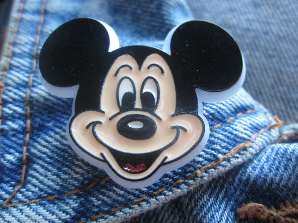 III Vintage Deadstock Mickey Mouse Pin III