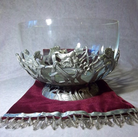 Large Fine Canadian Pewter and Glass Bowl Marked by DayJahView