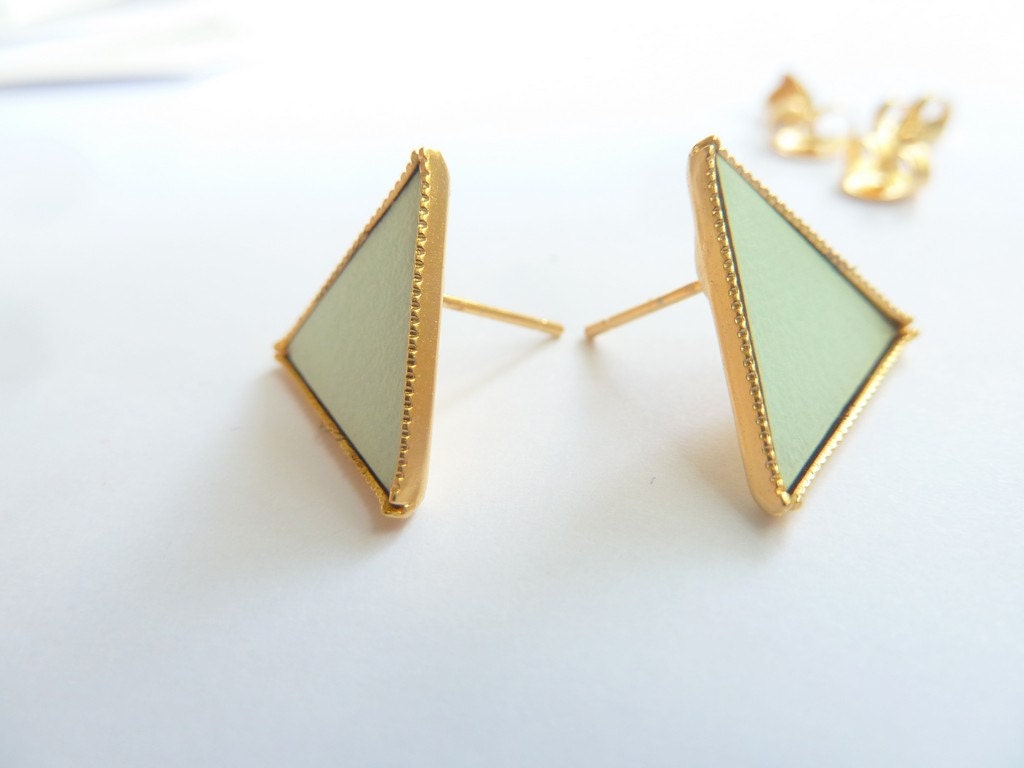 S A L E - Formica Triangle Delicate Earrings in Mint Green