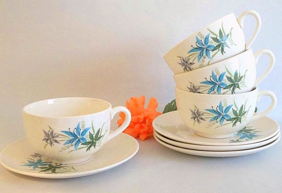 Vintage USA cups and saucers set of FOUR, retro, Cottage, Shabby Chic, turquoise, ivory, teacups, coffee cups, floral pattern
