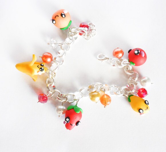 Kawaii clay fruits bracelet, with apple, strawberry, lemon, orange and banana with lovely faces, handmade in fimo/polymer clay