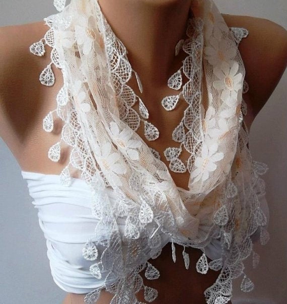 Elegant scarf lace scarf