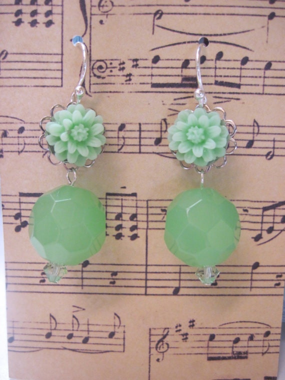 Sterling Silver Mint Green Cabochon Earrings, Green Daisy Cabochon Earrings, Birthday Gift Earrings, Back to School Gift