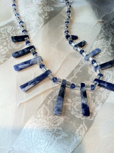 Sweet Sparkling Sodalite Fan Necklace Dagger Cleopatra Collar