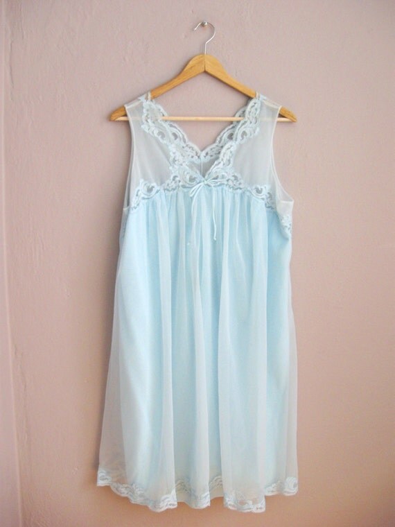 Vintage 1950s Babydoll Nightie / Baby Blue by SoubretteVintage