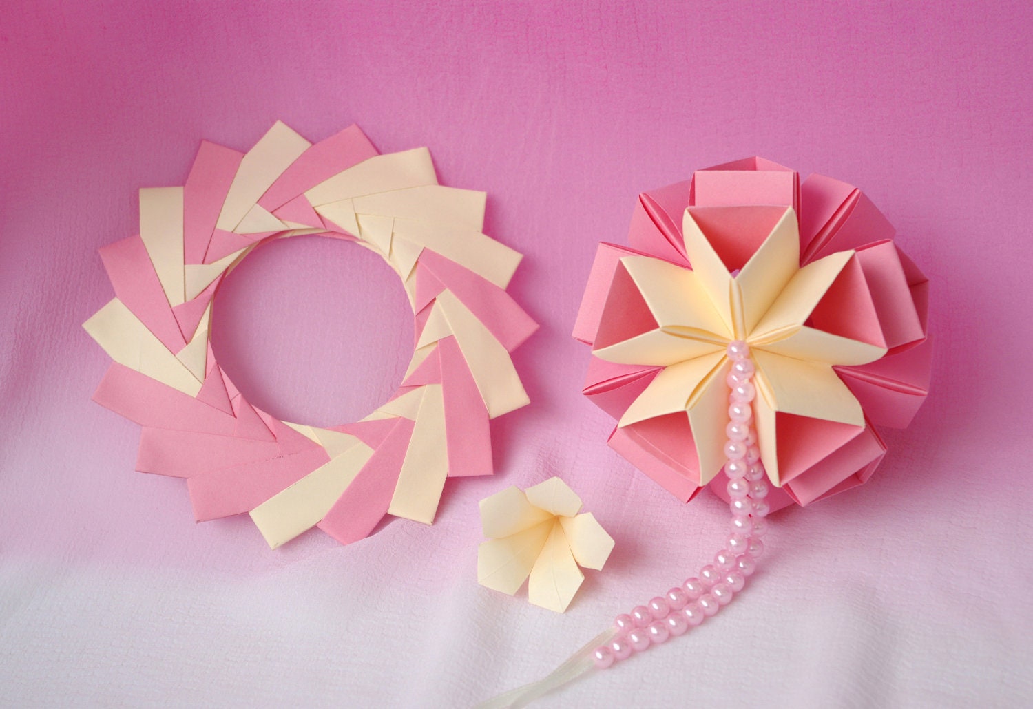 Holidays home decoration - Origami ball and Star