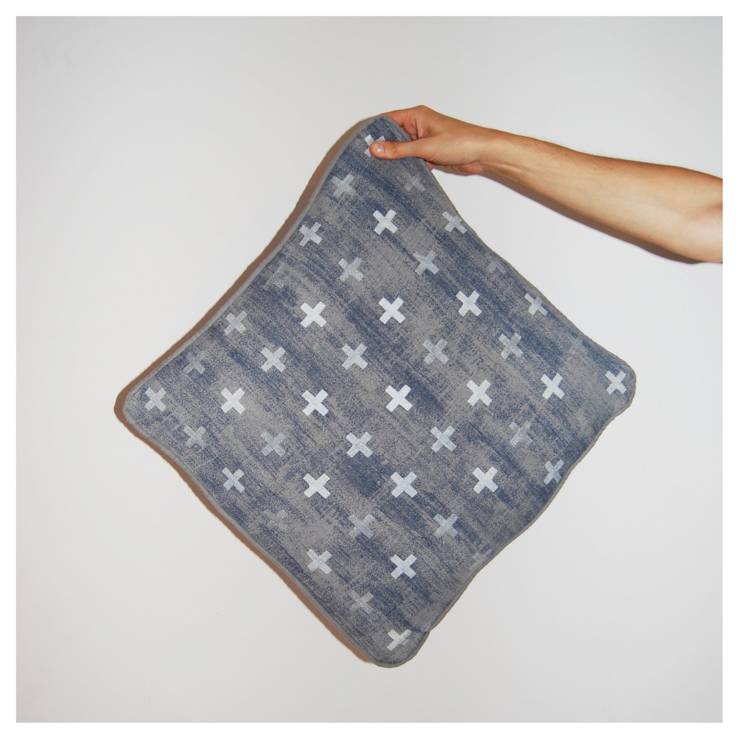 Hand printed linen pillow cover - KOKOMOmade